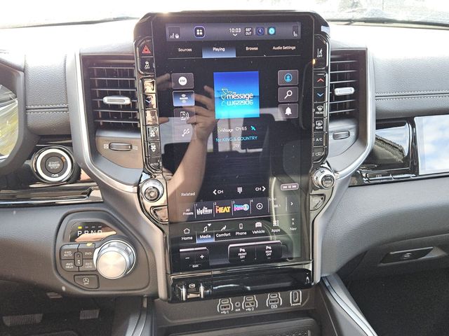 2026 Ram 1500 Laramie Crew Cab 4x4 5'7" Box