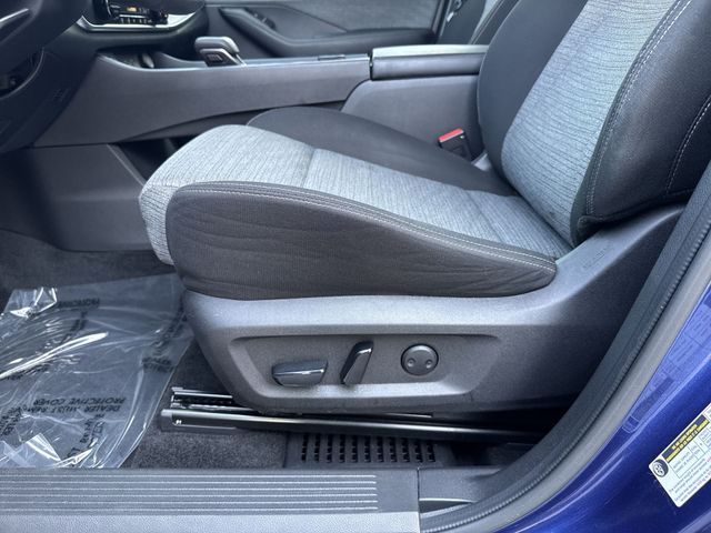 Used 2023 Blue Nissan SV image 27