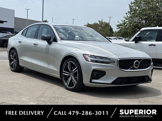 2020 Volvo S60 T5 R-Design FWD
