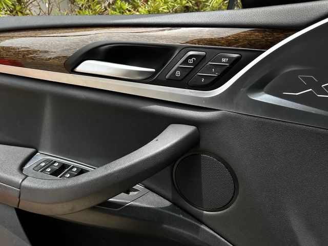 car-gallery-26