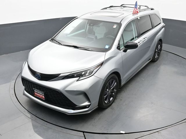 2022 Toyota Sienna XSE 36