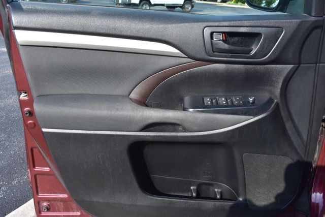 Used 2016 Toyota Highlander SUV