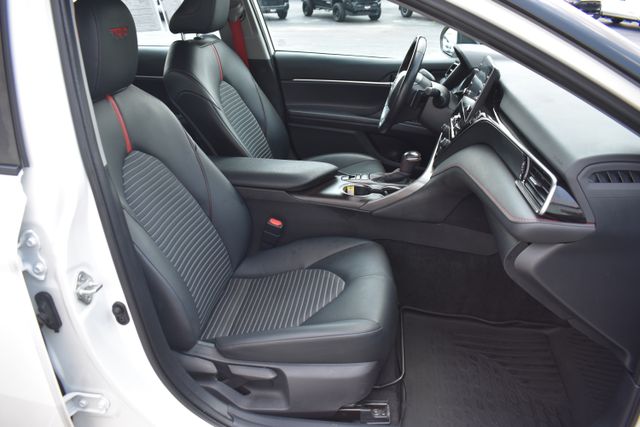 2022 Toyota Camry TRD - Photo 17