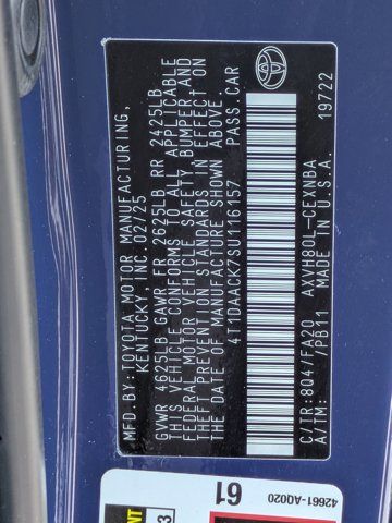 2025 Toyota Camry LE - Photo 25