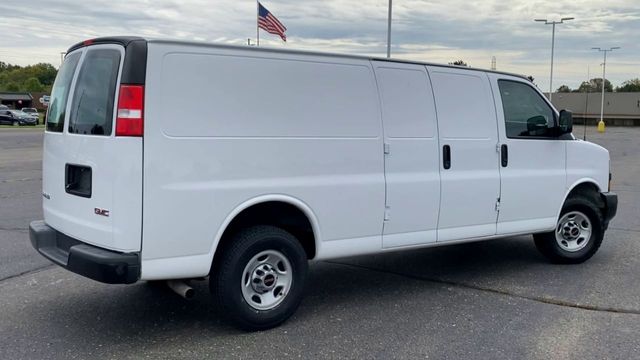 2022 GMC Savana 2500 Work Van 8