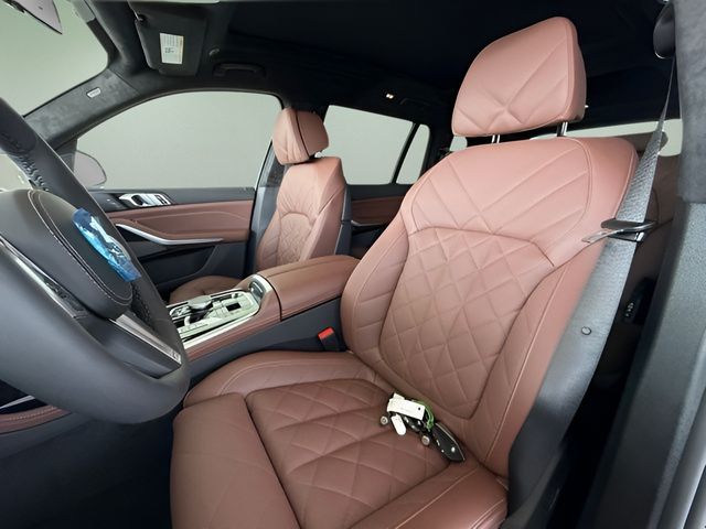 2026 BMW X7 40i - Photo 19