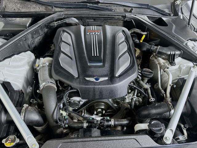 Thumbnail: 2017 Genesis G90 - 31