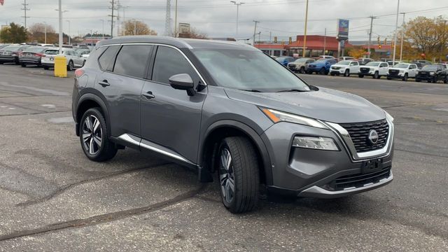 2022 Nissan Rogue SL 2