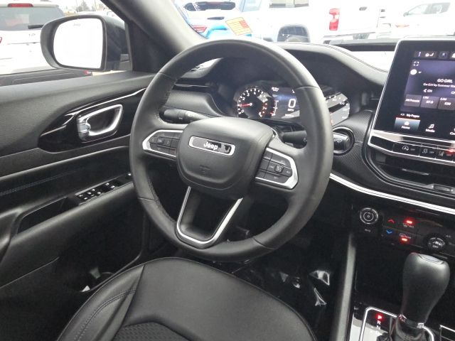 2025 Jeep Compass Latitude:45158A1