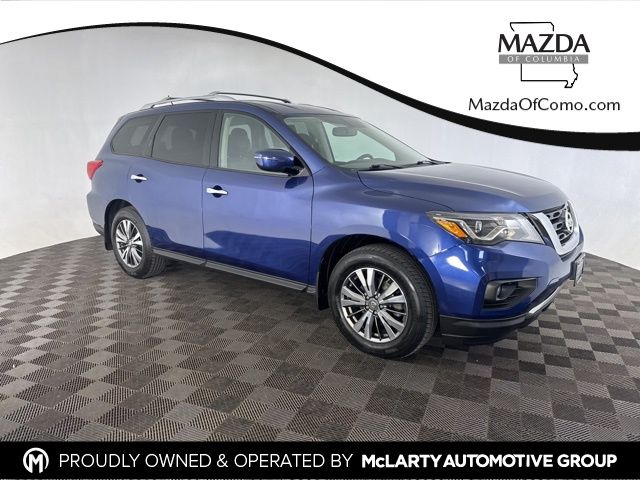 2018 Nissan Pathfinder SV