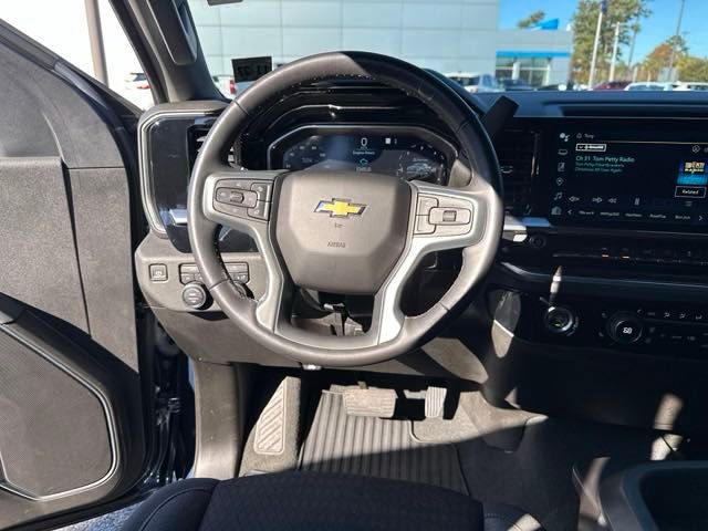 2022 Chevrolet Silverado 1500 LT 13