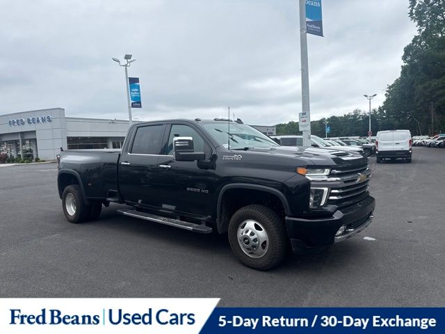 Mosaic Black Metallic 2021 Chevrolet Silverado 3500HD Pickup Truck Four-Wheel Drive Automatic