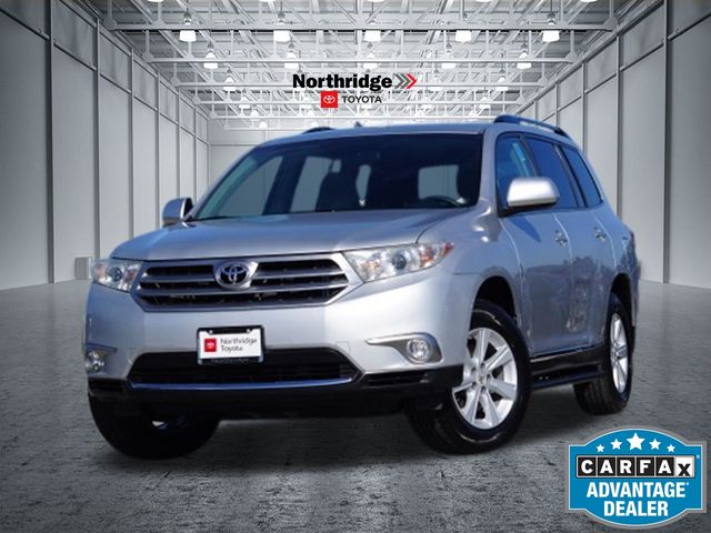 Classic Silver Metallic 2013 Toyota Highlander SUV / Crossover  5-Speed Automatic Overdrive