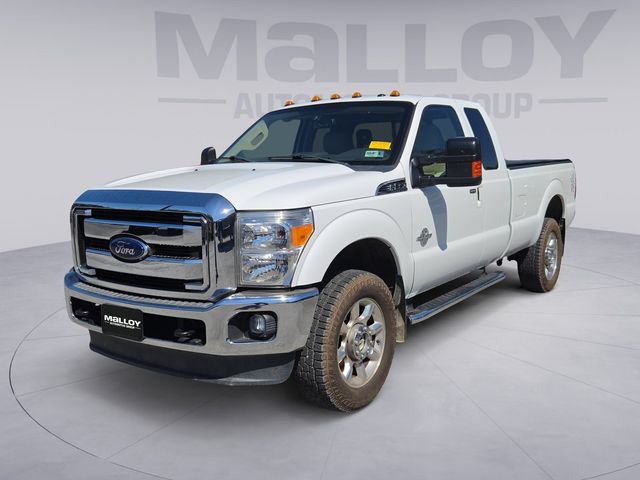 Oxford White 2015 Ford F-350 Super Duty Pickup Truck Four-Wheel Drive 6-Speed Automatic