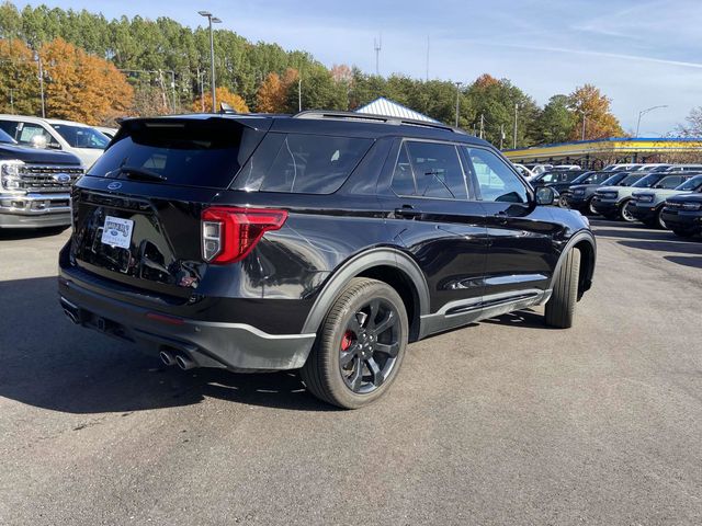 2023 Ford Explorer ST 3