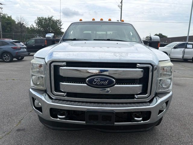 Used 2012 White Ford Lariat image 2