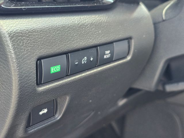 2025 Nissan Sentra SV:B02230