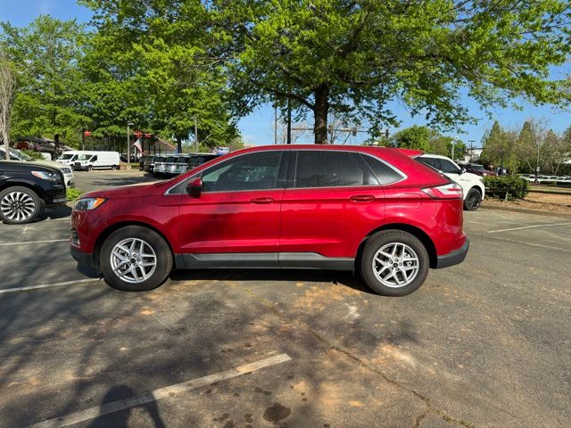 2023 Ford Edge SEL photo