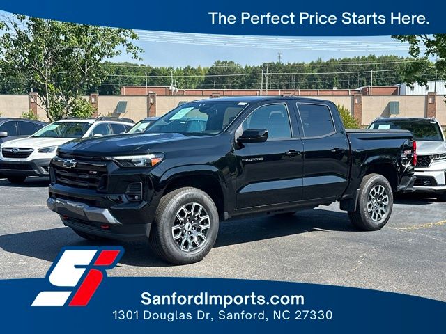 Black 2024 Chevrolet Colorado Pickup Truck Four-Wheel Drive 8-Speed Automatic