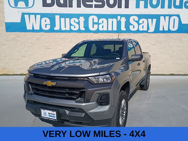 Sterling Gray Metallic 2025 Chevrolet Colorado LT Crew Cab 4WD Pickup Truck Four-Wheel Drive 8-Speed Automatic