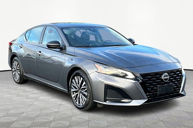 2024 Nissan Altima SV