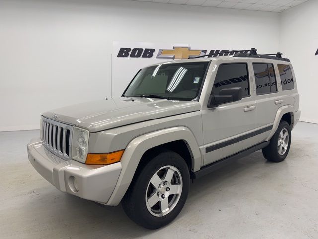 used 2009 Jeep Commander car, priced at $6,995