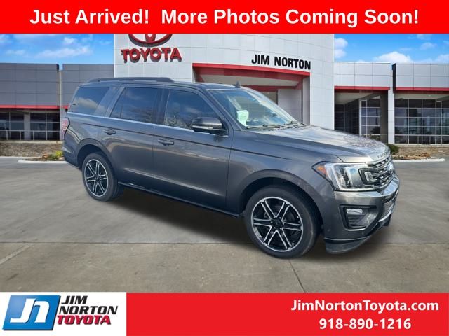 2021 Ford Expedition Limited's photo