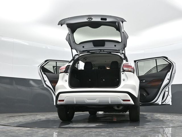 2024 Nissan Kicks SR 41