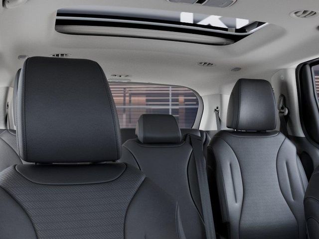New 2026 Kia Carnival MPV Van
