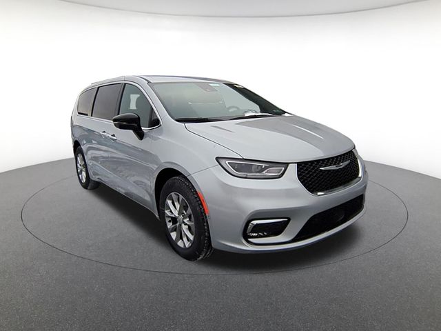 new 2026 Chrysler Pacifica car, priced at $47,714