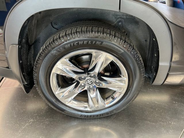 Used 2019 Toyota Highlander Hybrid SUV