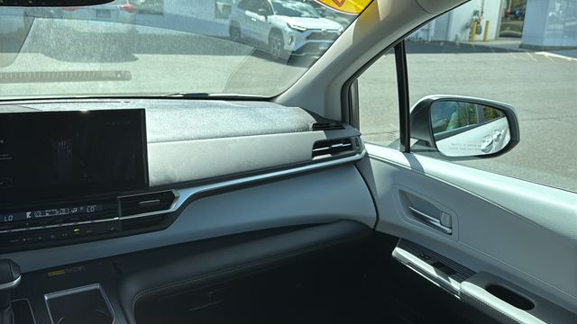 Used 2025 Toyota Sienna Van