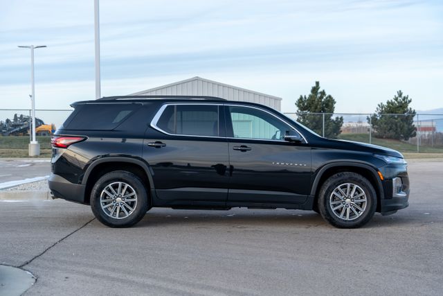 2023 Chevrolet Traverse LT 8