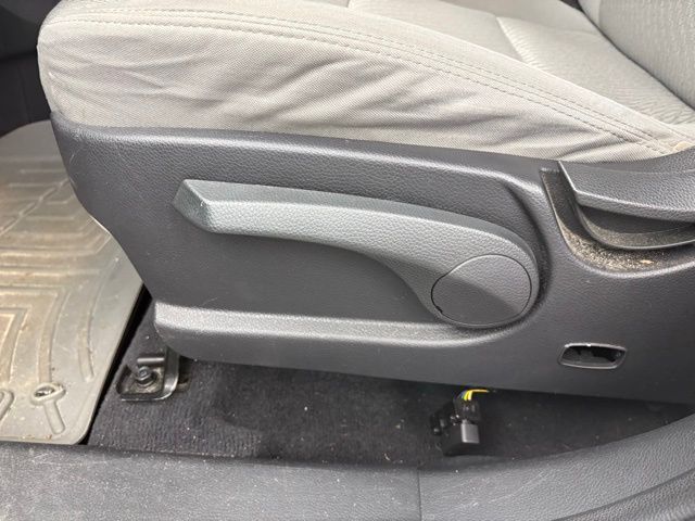 2015 Frost White Pearl Hyundai Santa Fe Sport Base FWD SUV