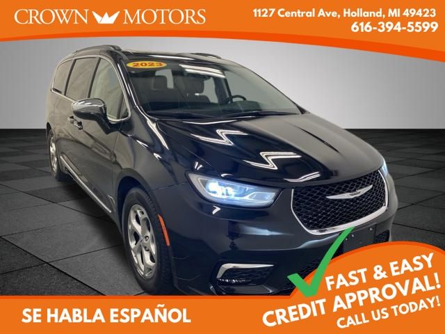 Brilliant Black Crystal Pearlcoat 2023 Chrysler Pacifica Minivan Front-Wheel Drive 9-Speed Automatic