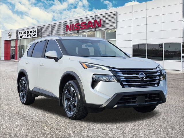 2024 Nissan Rogue SV's photo