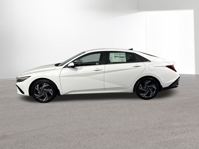 Used 2025 Hyundai Elantra Hybrid For Sale in Indianapolis, IN