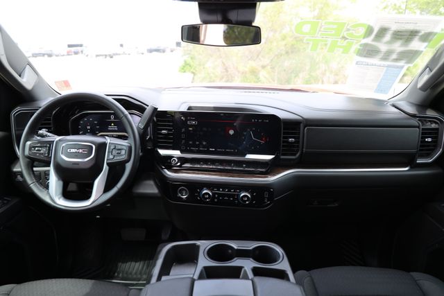 2023 GMC Sierra 1500 Elevation - 11