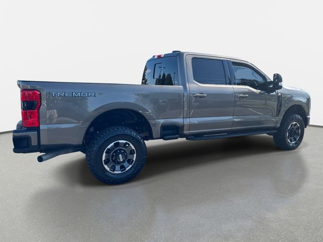 Used 2023 Gray Ford Lariat image 6