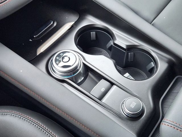 2025 Ford Explorer Active photo
