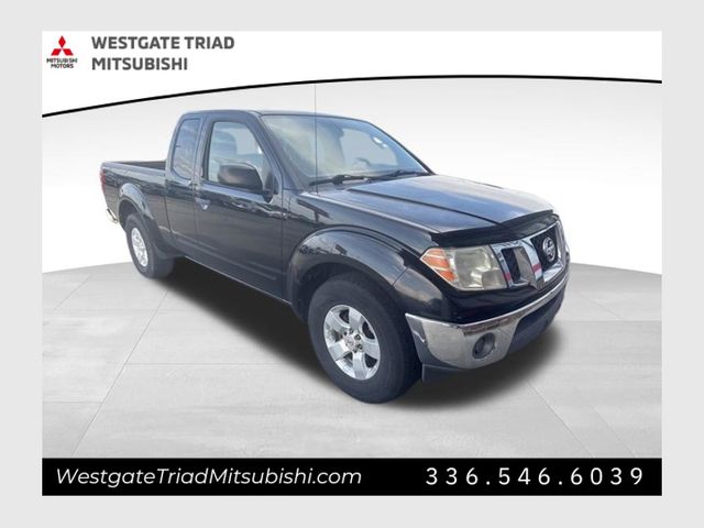 Super Black 2011 Nissan Frontier SV King Cab Pickup Truck 4X2 5-Speed Automatic Overdrive