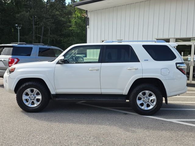 2017 Toyota 4Runner SR5:169086A