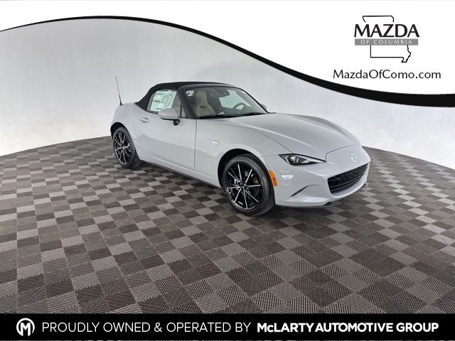 Aero Gray Metallic 2026 Mazda MX-5 Miata Convertible Rear-Wheel Drive 6-Speed Automatic