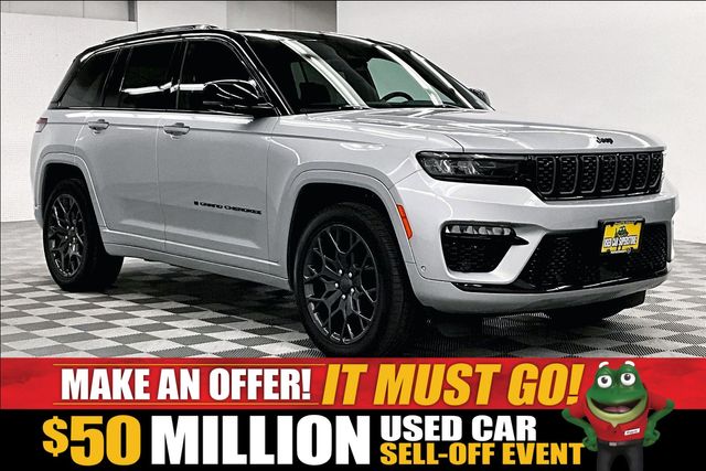 Silver Zynith 2025 Jeep Grand Cherokee SUV / Crossover Four-Wheel Drive 8-Speed Automatic