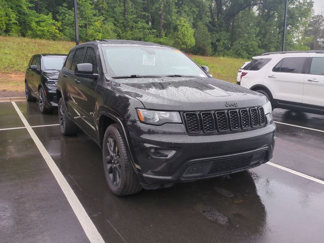 Used 2019 Black Jeep Altitude image 6