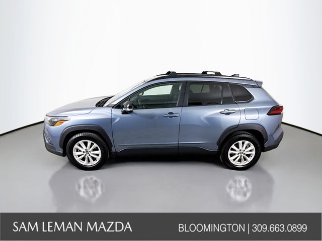 View vehicle photo 4