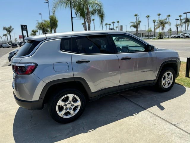 2022 Jeep Compass Sport 4