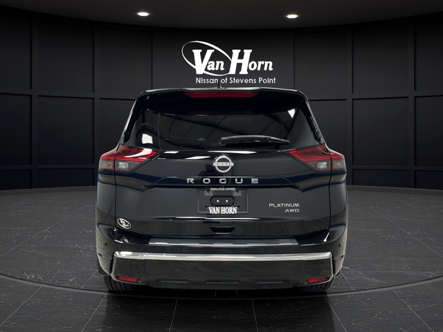 Used 2024 Super Black Nissan Platinum image 6