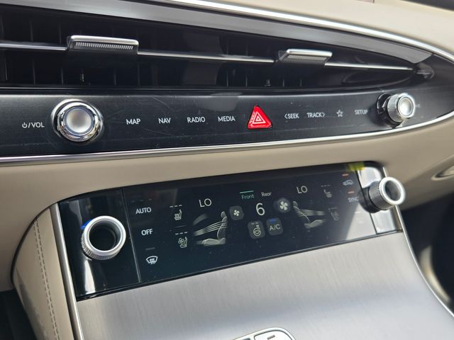 2027 Genesis Gv70