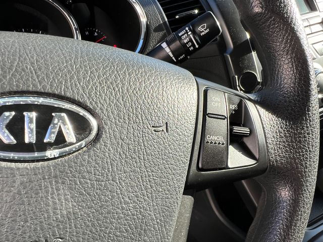 2012 Kia Sorento LX 34